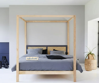 Vodrohome Retreat Solid Mango Wood Four-Poster Bed (Natural & Black) B#015